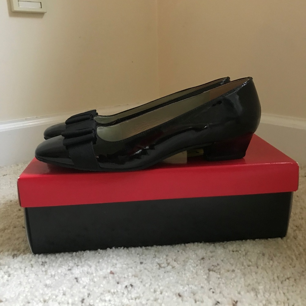Women's Business Casual/ Professional Shoes